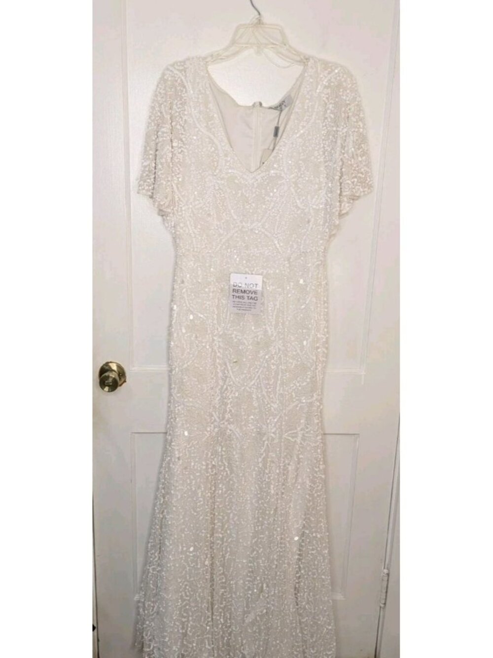 Beauut Bridal Allover Embellished Beaded Maxi Dress Train Flutter Sleeve 8 NWT